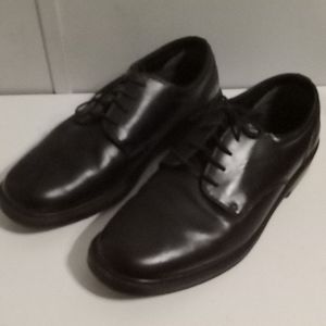 NUNN BUSH Blk leather casual, business slip resistant size 10.5